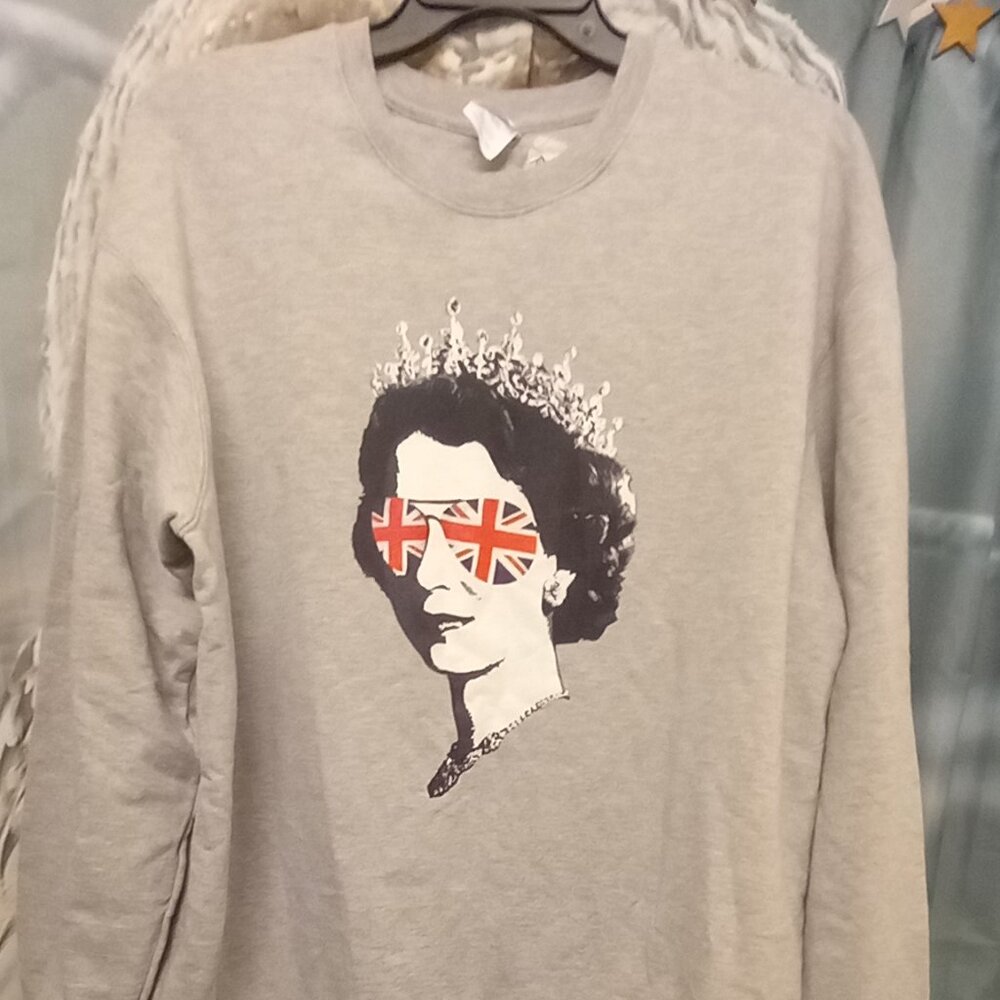 Queen Elizabeth Sweatshirt